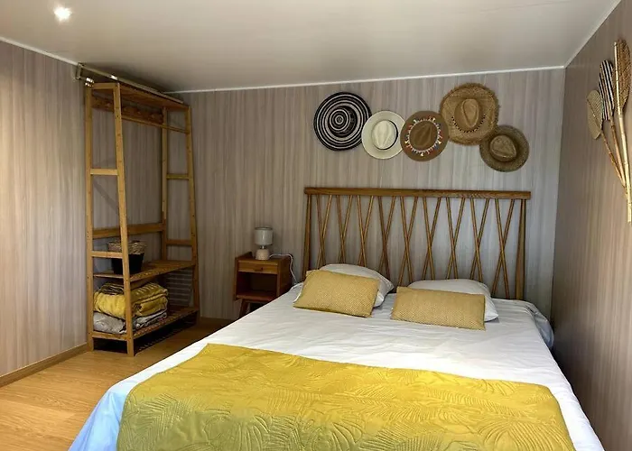 Ma Sous Les Arbres * Soulac-sur-Mer