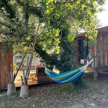 Апартаменты Ma Sous Les Arbres *